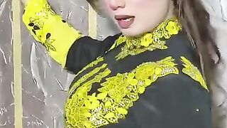 Mehak Malik blockbuster dance performance 3