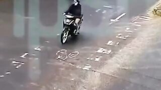 como a vida humilha um pobre 😂😂😂