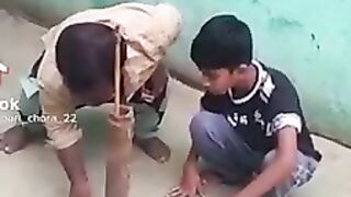 What a rascal! 😁😁