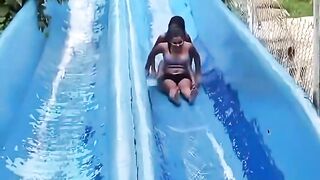 Ouch, that must hurt.😲😱😱😱