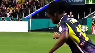 ELA MARCOU UM GOLAÇO ABSURDO! 😱⚽ O GOL MAIS BONITO DO FUTEBOL FEMININO?