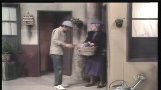 Turma do Chaves - Ajudem-se uns aos outros (Os Balões levam o Chaves) (1972)