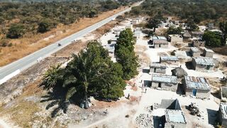 AFRICA VILAGE HUAMBO ANGOLA 2