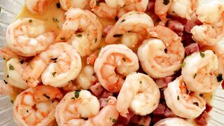 SEAFOOD PRAWNS 8