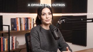 Other people's opinions./ 다른 사람들의 의견. daleun salamdeul-ui uigyeon.