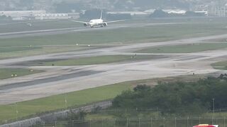 LATAM Airlines Boeing 787-9 Dreamliner taking off from Guarulhos International Airport