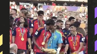 Lamine Yamal Bikin Anthony Gordon Marah