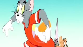 Tom & Jerry’s Relaxing Beach Day Turns Into TOTAL CHAOS! 😂🏖️