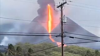 🌋 अचानक फट पड़ा ज्वालामुखी!  3 हजार से ज्यादा