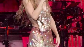 Shakira Dancing 2