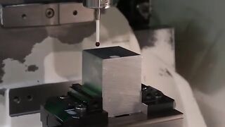 Simultaneous_5-axis_Cnc_Machining_on_DMG_Mori_MILLTAP_700