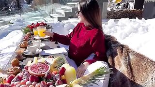 wow Amazing Breakfast in snow