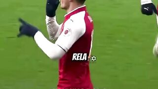 arsenal punya pemain yang menjadi maskot arsenal sendiri