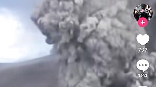 Krakatau erupsi 2