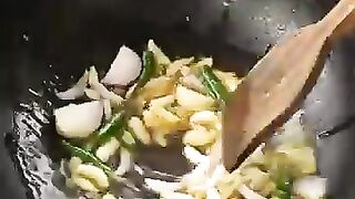 Spicy alu gati