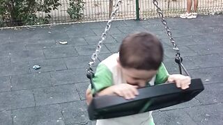 Mario does a carousel on the hatch