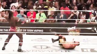 MAIN EVENT (WWE)