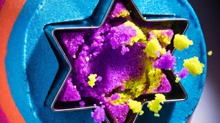 Oddly Satisfying Star Cookie Cutter Sand Stamping ASMR