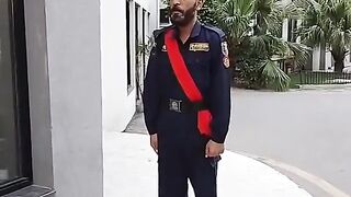 Funny Security Guard Salute 😂 | Unexpected Salute Moment | Funny Video