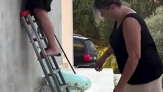 MARIDO ESTÁ PEDINO A CHINELO