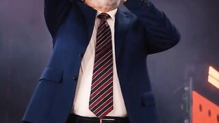 Kkk vamos dança