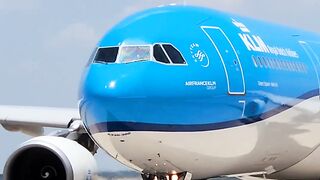 Airbus A330-300 , KLM , Face to Face , Super Closeup !!!