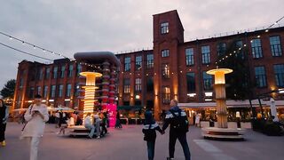 It offers a mix of craft cider houses, low-key bistros
