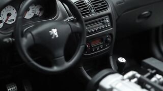 🚗💥 Montei um Peugeot 206 em Miniatura… MAS O FINAL 😱🔥