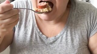 Comendo comida brasileira Mukbang 5