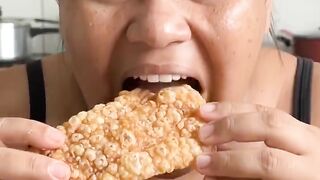 Comendo comida brasileira Mukbang 6
