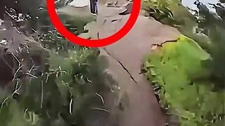 Biker Gets the Nicest Reaction! 🏍️❤️