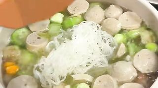 Resep Sop Oyong Bakso & Telur Crispy Gurih