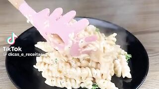 receita de macarrão fica uma delícia