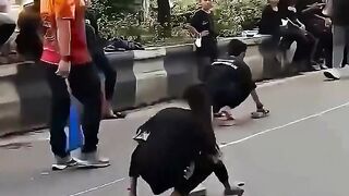 La marche spécial .