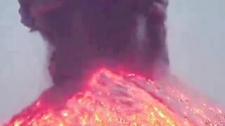 Detik detik. Anak krakatau mengamuk
