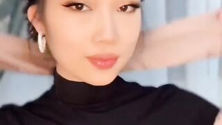 How to style scarf?
