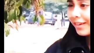 Btao apko gori lrki pasand hay ya kaliii...!! Hahaha