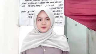 boobs hijabers 4