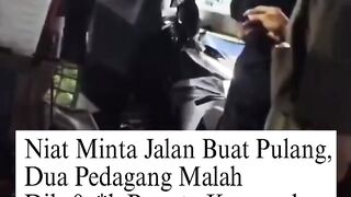 Gara-Gara Klakson Doang! Dua Pedagang Apes Malah Jadi Bulan-Bulanan Peserta Simbang Kulon Night Carnival!