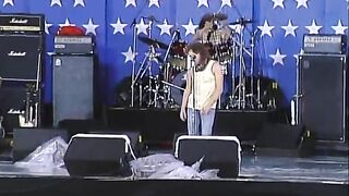 Foreigner - I Want To Know What Love Is (Live at Farm Aid 1985