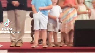 Funy kids around the wild