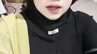 boobs hijab 22