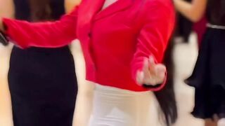 Dance 698