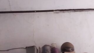 Lemari dan dinding