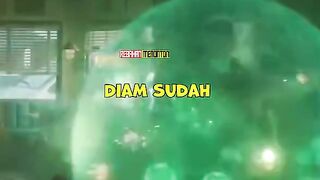 kenapa dia kira kira ya