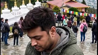 Maa ki yaad mein aankhein nam ho jaati hain… ❤️🥺