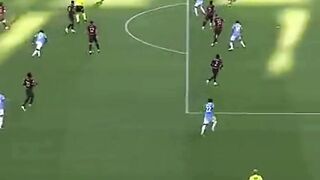 Lazio dan AC Milan harus puas berbagi poin setelah bermain imbang 2-2