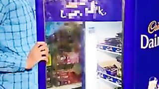 Salman Noman Nay Laaya Dukandar Ko Kese Choona_ _shorts(240P).