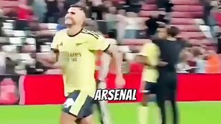 Arsenal sukses membungkam Sunderland dengan  skor 2-0