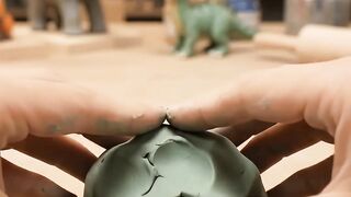 HANDS THAT TRANSFORM — The Art of Molding Clay 👐✨ (Hulk)